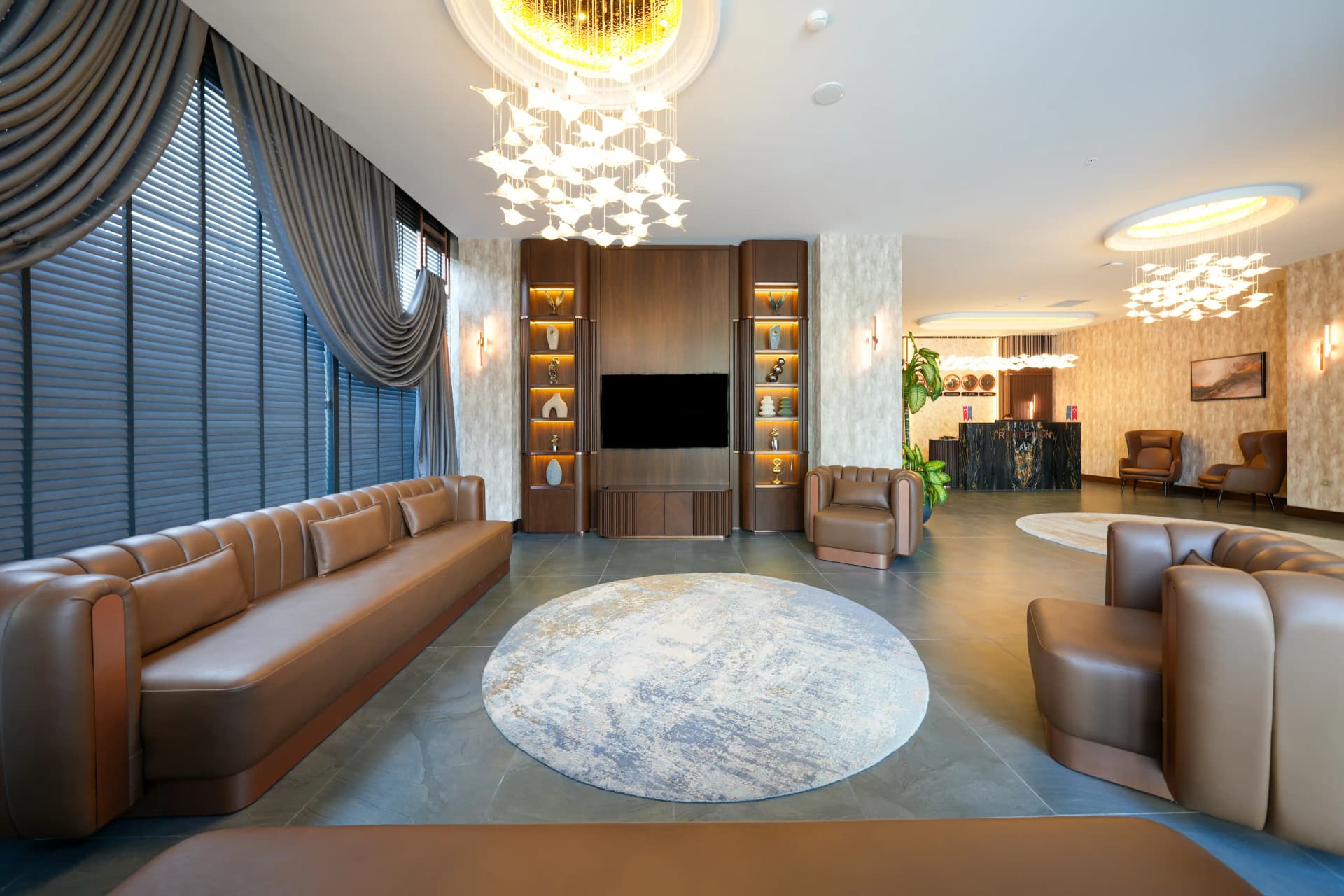 Park Kartal Hotel geniş lobi ve dinlenme alanı